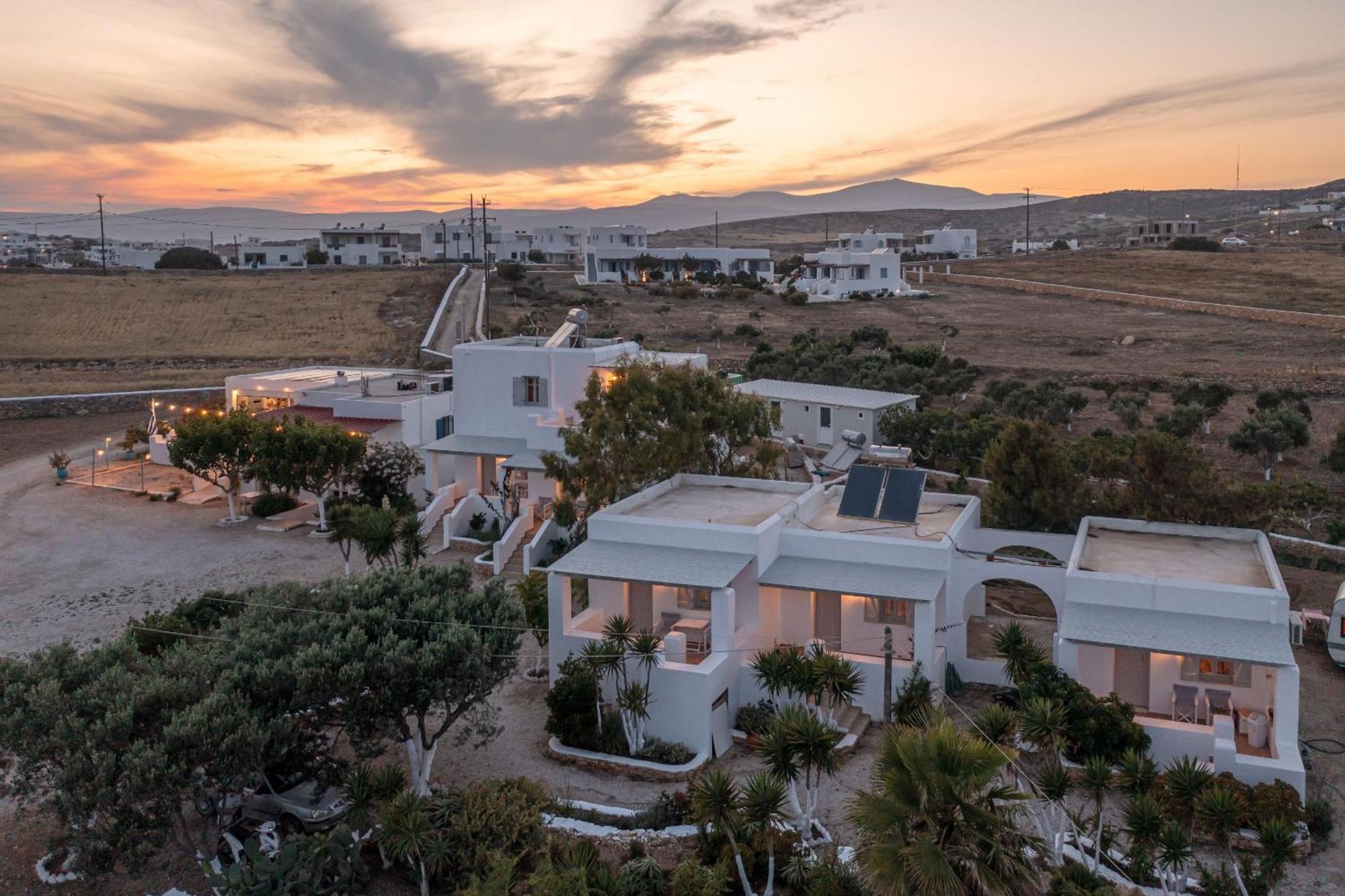 Michalios Luxury Apartments Koufonisia Exterior foto